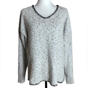 Cable & Gauge Grey White & Black Marled V-Neck Mid Weight‎ Sweater Sz M